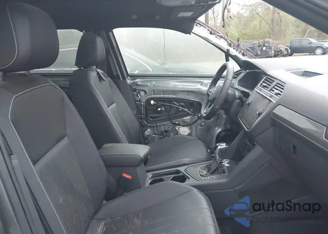 2023 Volkswagen Tiguan 2.0T Se R-Line Black из США, поврежденный, VIN 3VVCB7AX7PM139112